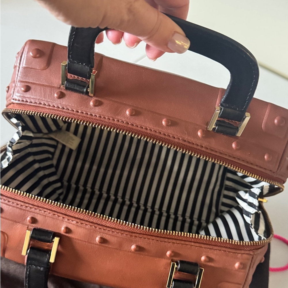 Kate Spade Chestnut Box Bag with Black Handles - Picture 7 of 8